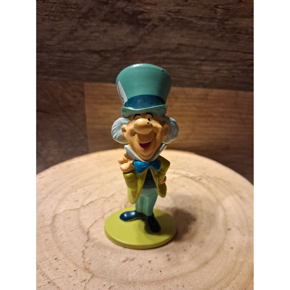 Disney Alice in Wonderland Mad Hatter PVC figure cake topper